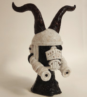 /album/oeuvres-terre-cuite/guerriere-avec-cornes-64-jpg/